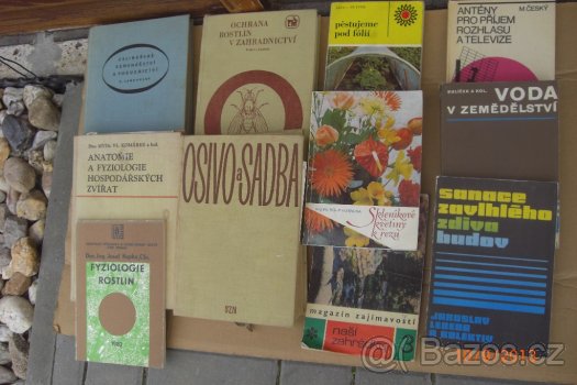Učebnice a odborné knihy. - 2