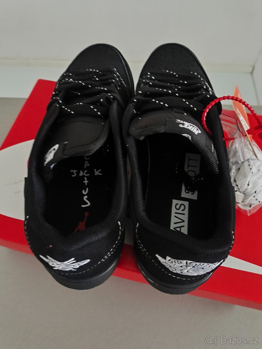 Jordan 1 low travis black - 2