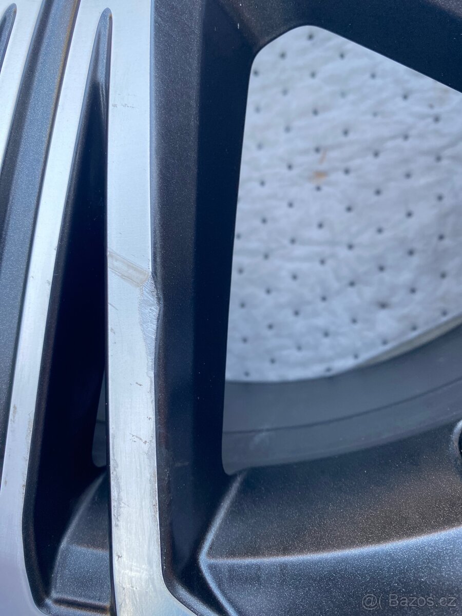 Originál alu kolo Seat Tarraco,Supreme 20” - 2