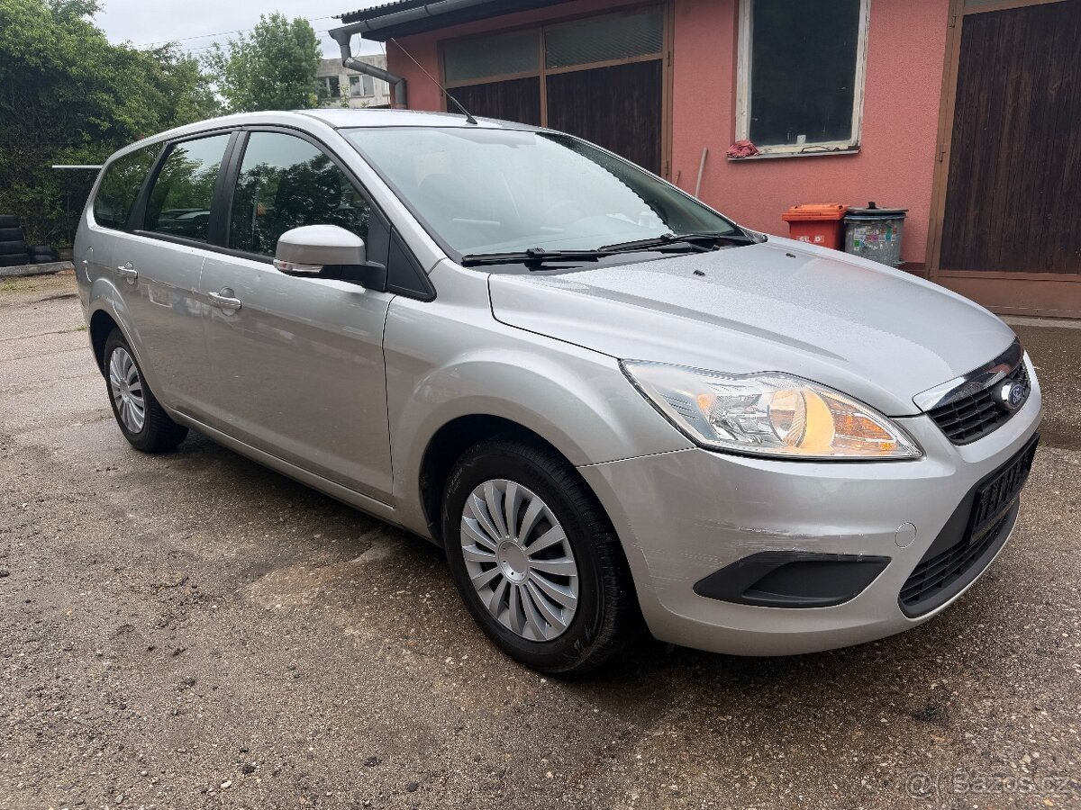 Ford Focus kombi 1,6Tdci 66kW r.v.2010 Serviska - 2