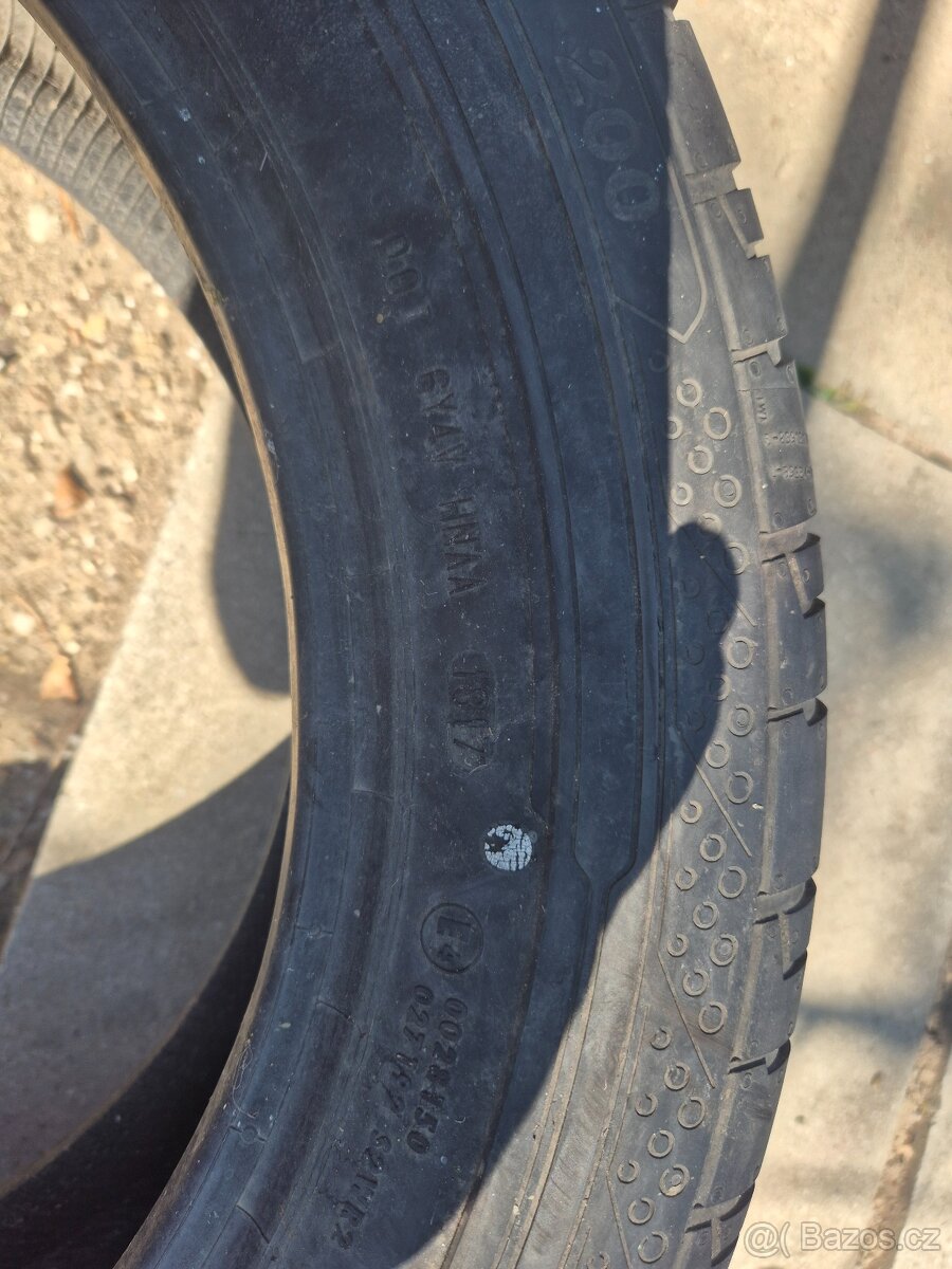 225/55 R 17C - 2