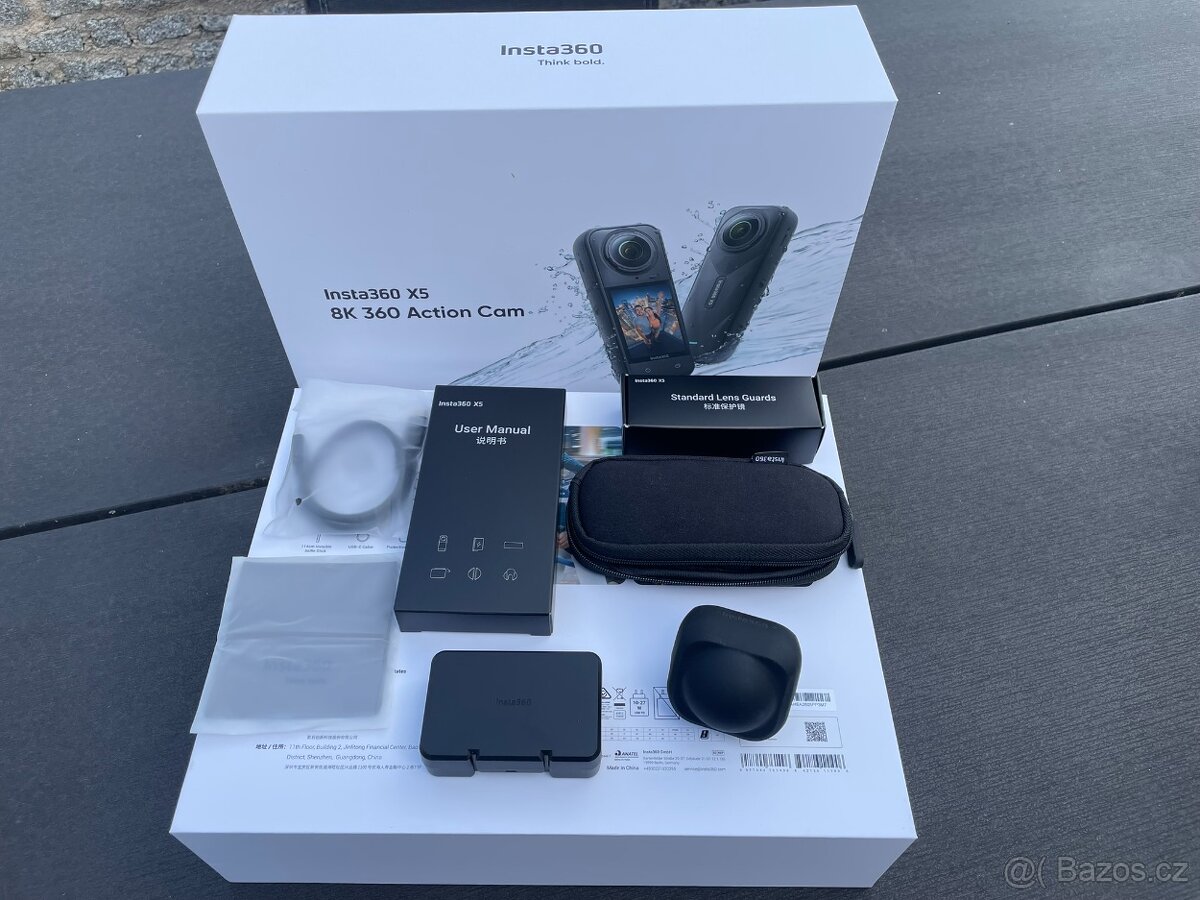 Insta360 X5 Essentials Bundle - baterie, nabíječ atd. - 2