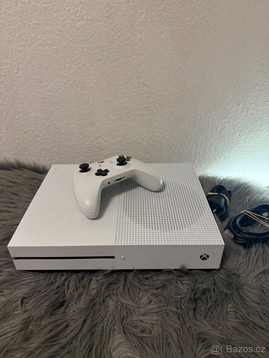 XBOX ONE S 500GB V TOP STAVU - 2