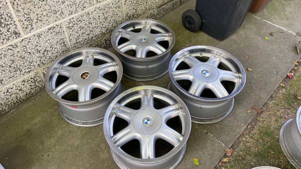 Alu kola BMW E32, E34 - Styling 10 2x 8Jx17 et20, 2x 9Jx17 - 2