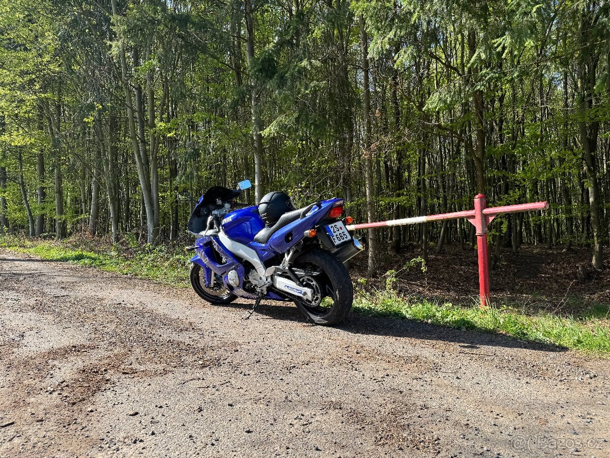 Yamaha yzf 600r - 2