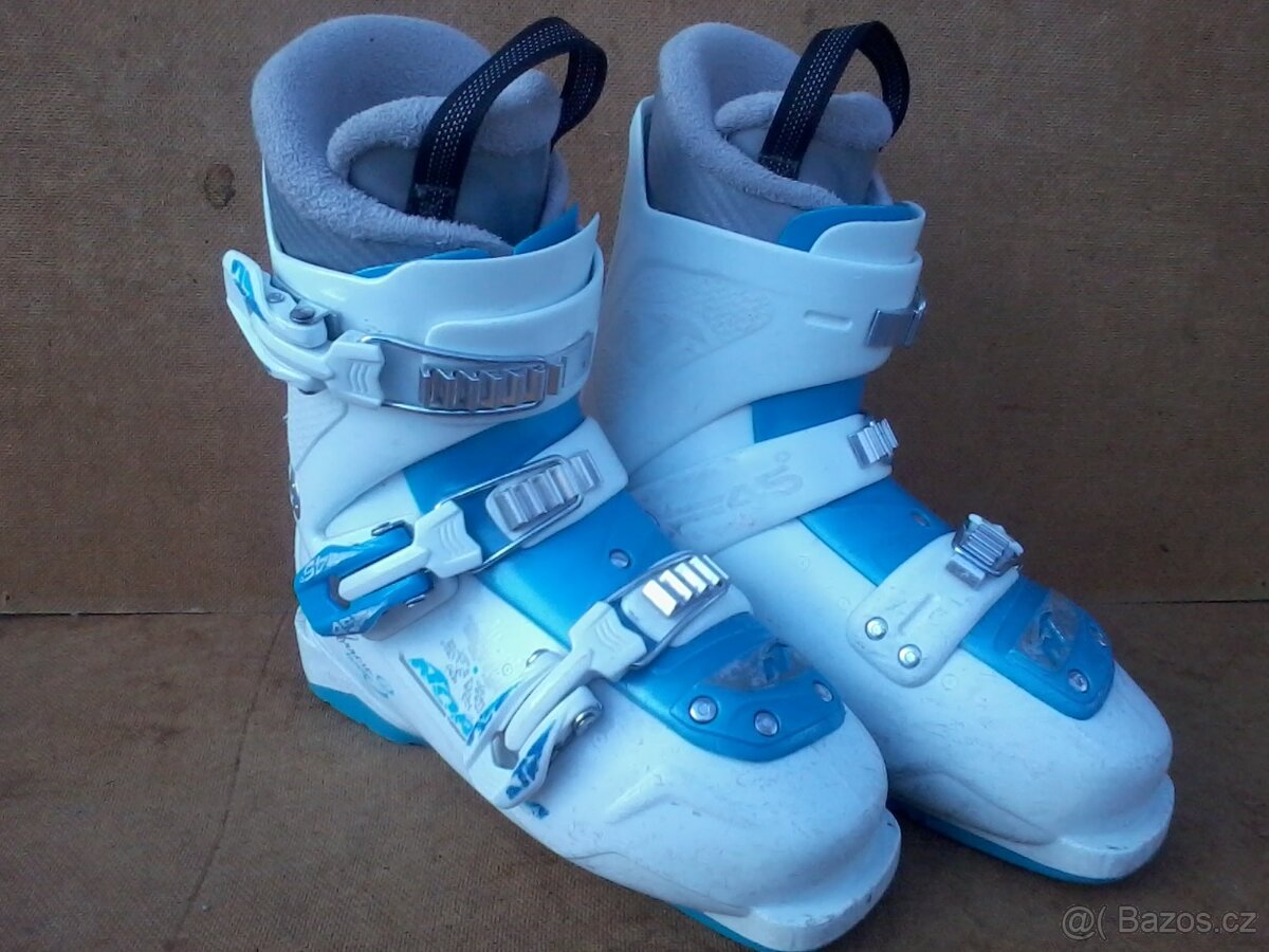 Dětské dívčí lyžáky Nordica 23 - 2