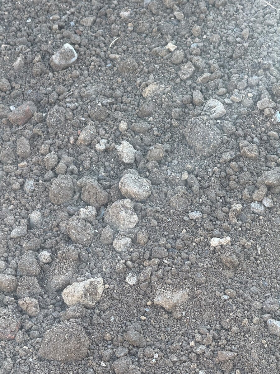 Katrovaná zemina, hlína - 2