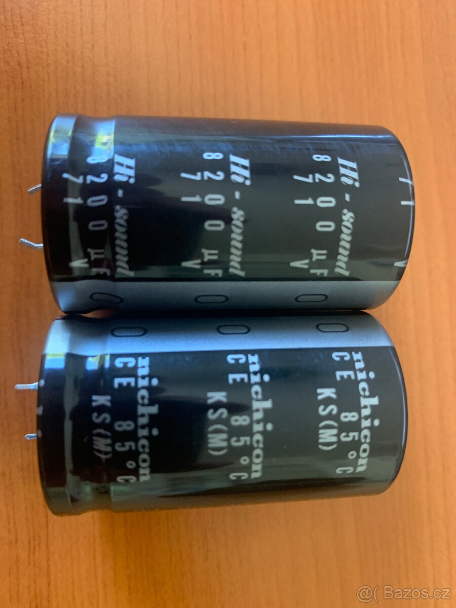 8200 uF/71V - NichFitrační kondenzátory do zesilovačů 2ks - 2