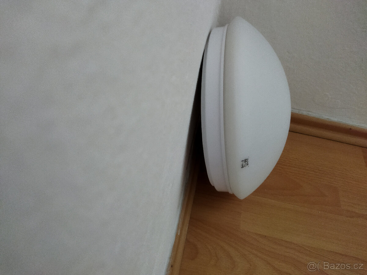 SVĚTLO NA SENZOR POHYBU - 2