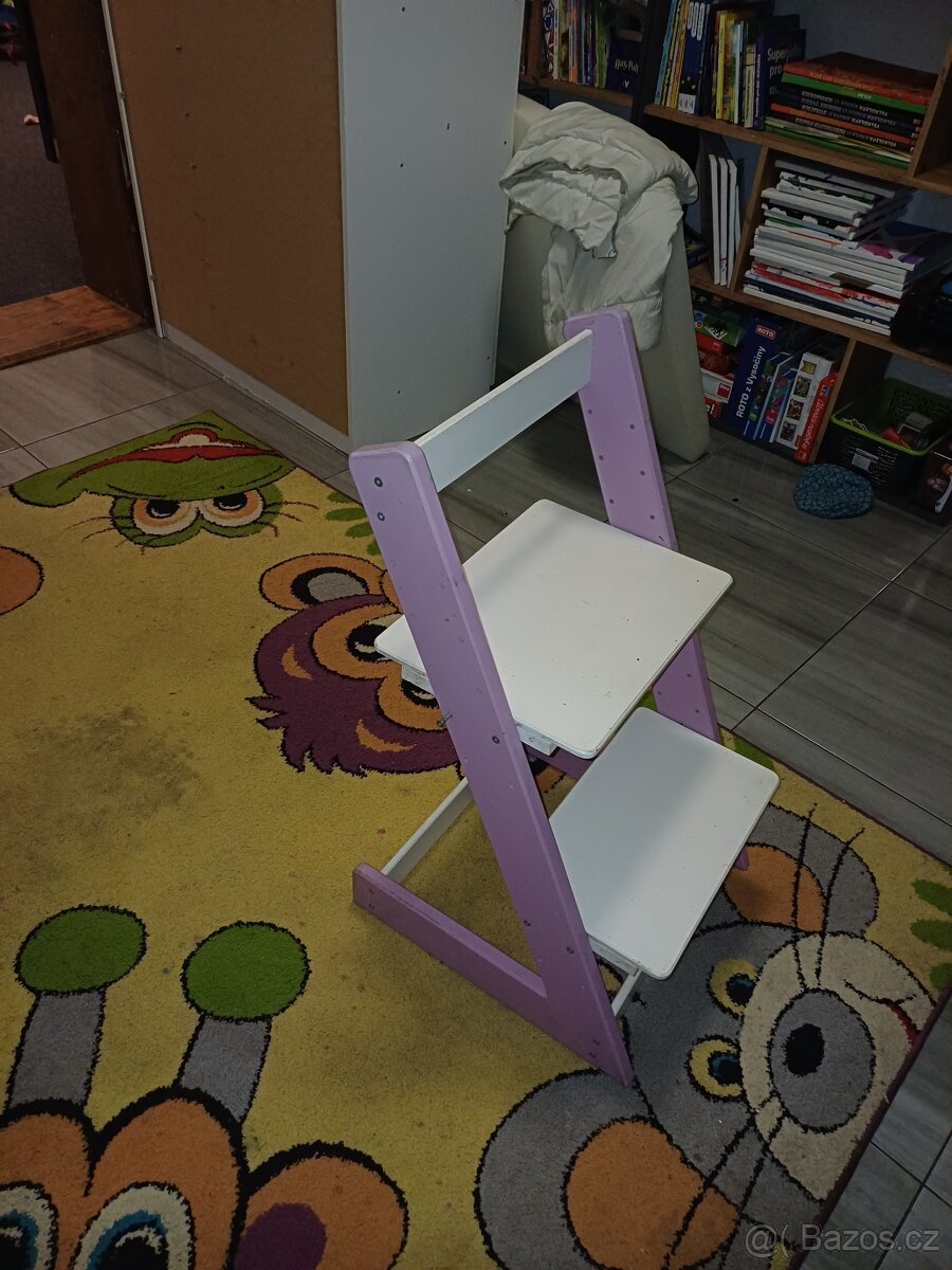 Rostocí židlička - 2
