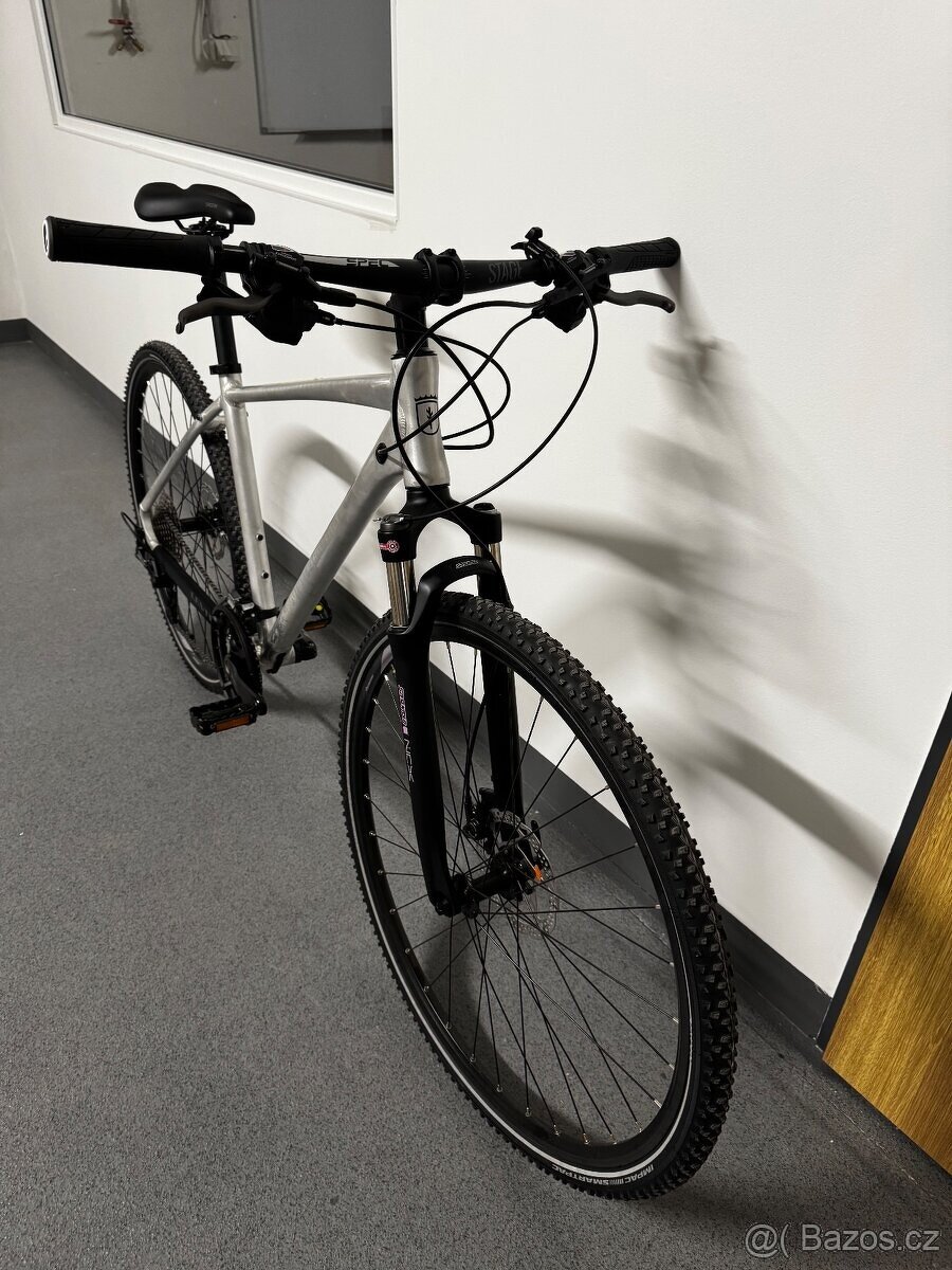 Prodám trekové kolo Levit - 2