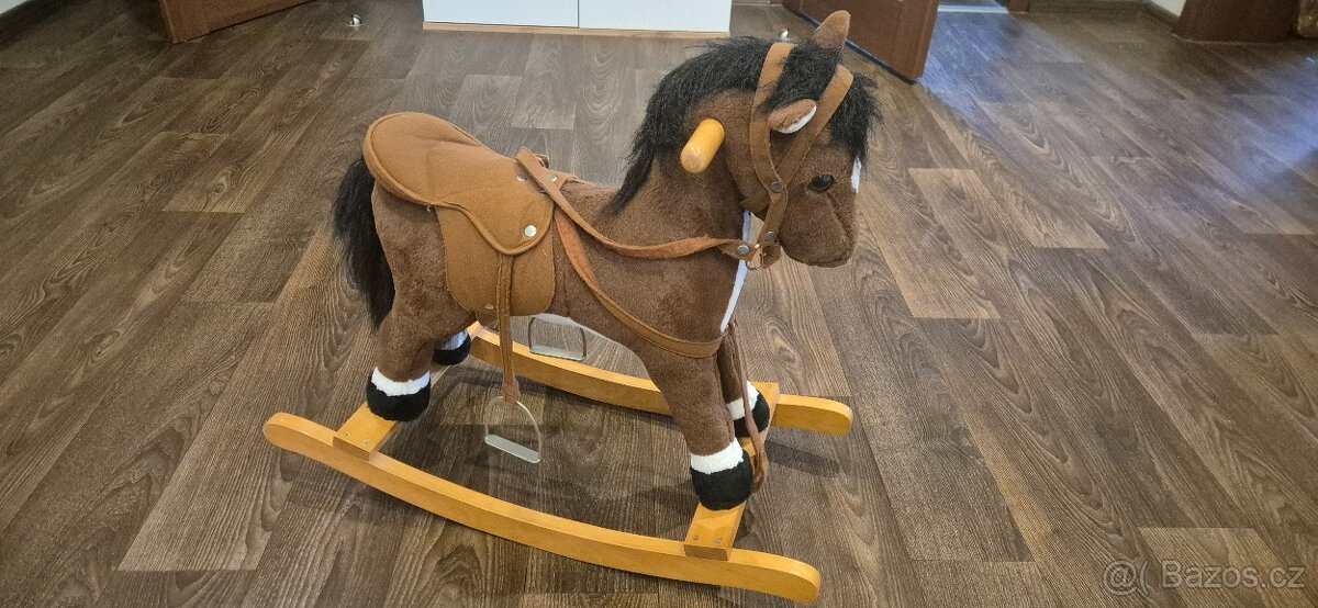 Houpací kůň - 2
