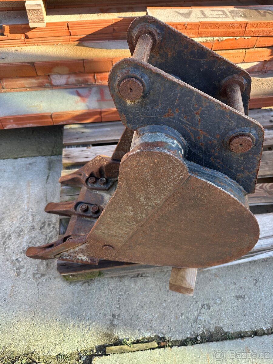 Prodám lopatu JCB 2CX - 2