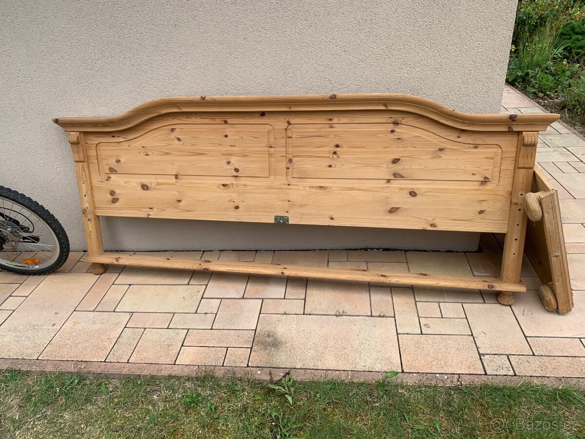 Dřevěná ložnice z masivu - 2