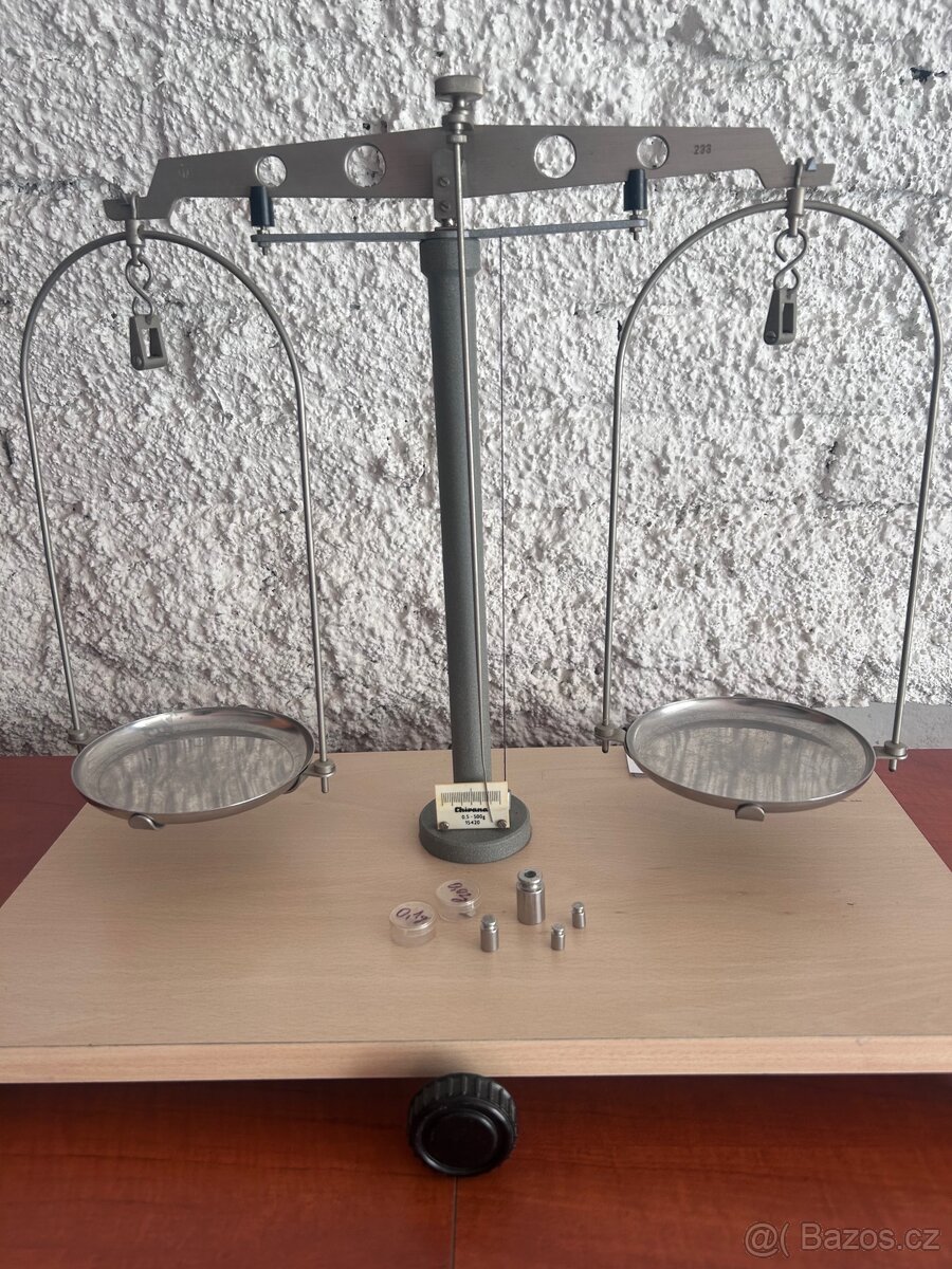 Laboratorní váhy - 2
