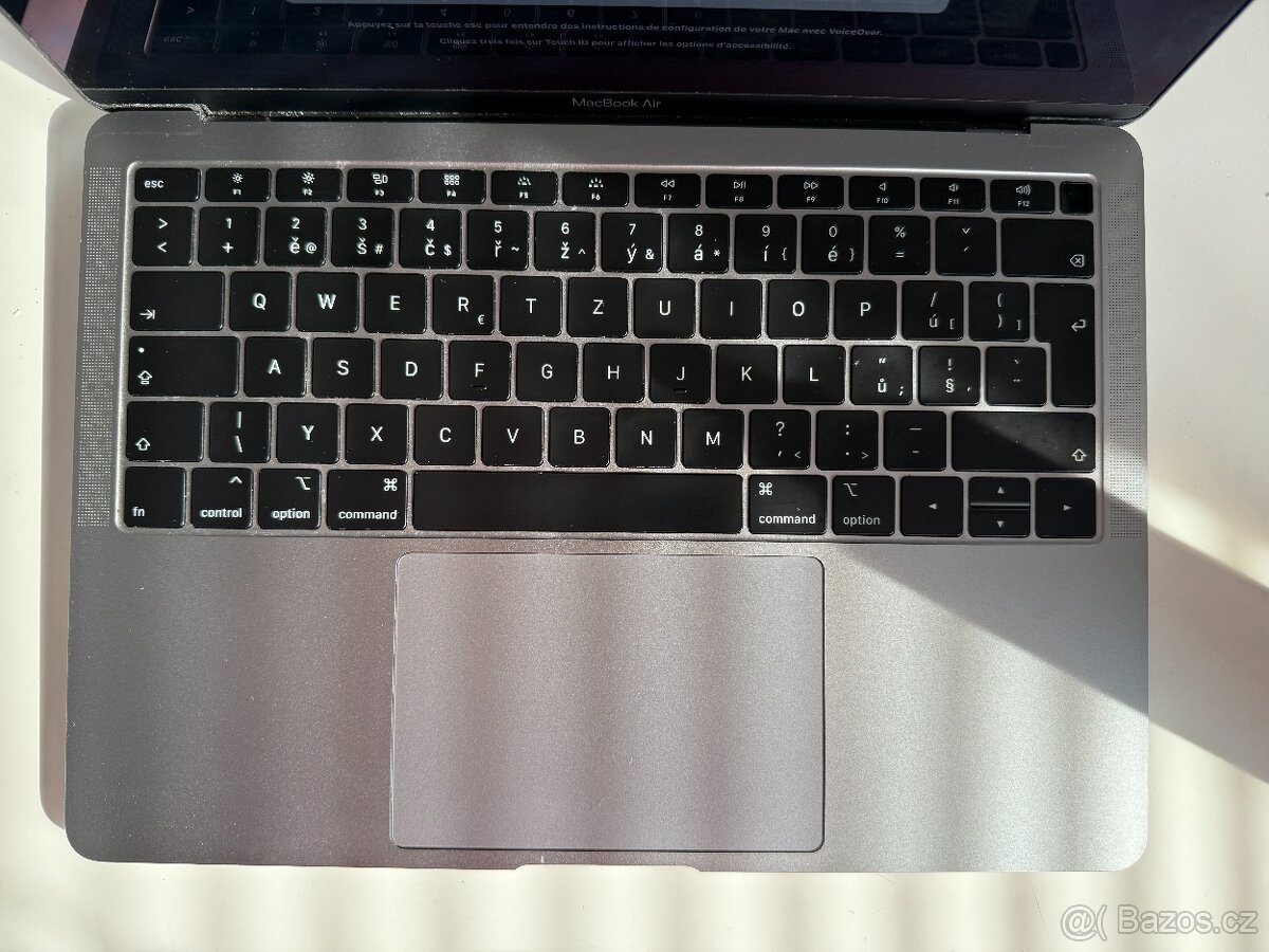 MacBook Air 13, model A1932 - 2