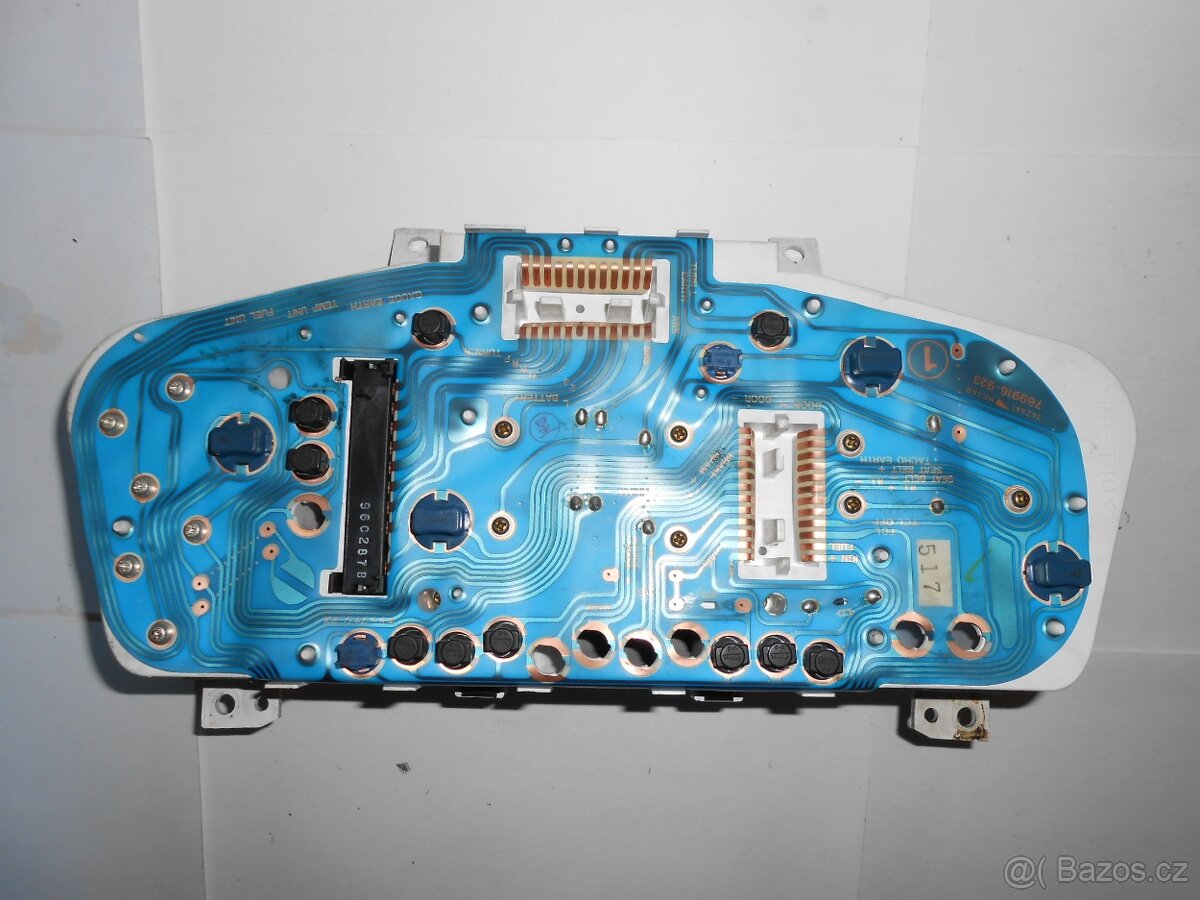 Budiky Mitsubishi Colt / benzinové, automat / - 2