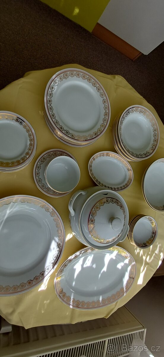 JÍDELNÍ SOUPRAVA - 2