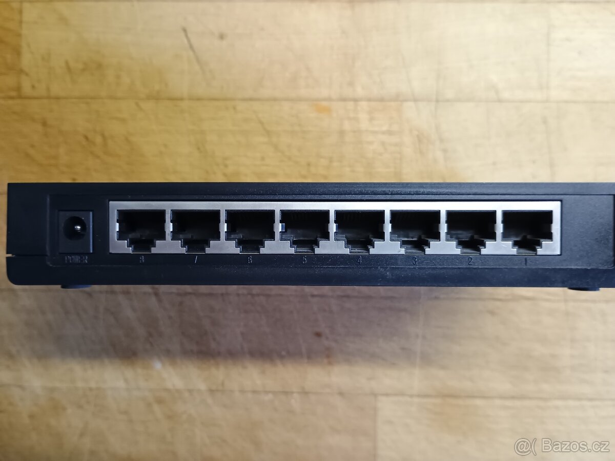 switch TP-Link TL-SG1008D - 2