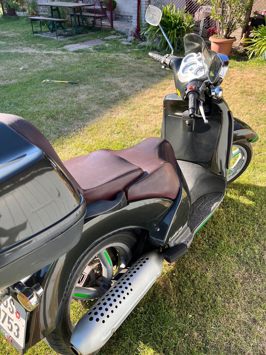 Prodám skútr Aprilia Scarabeo 150 - 2