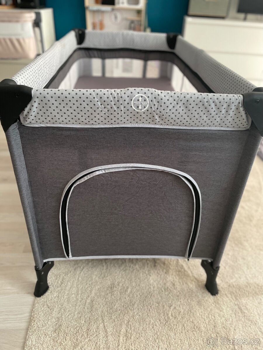 Cestovní postýlka - 2