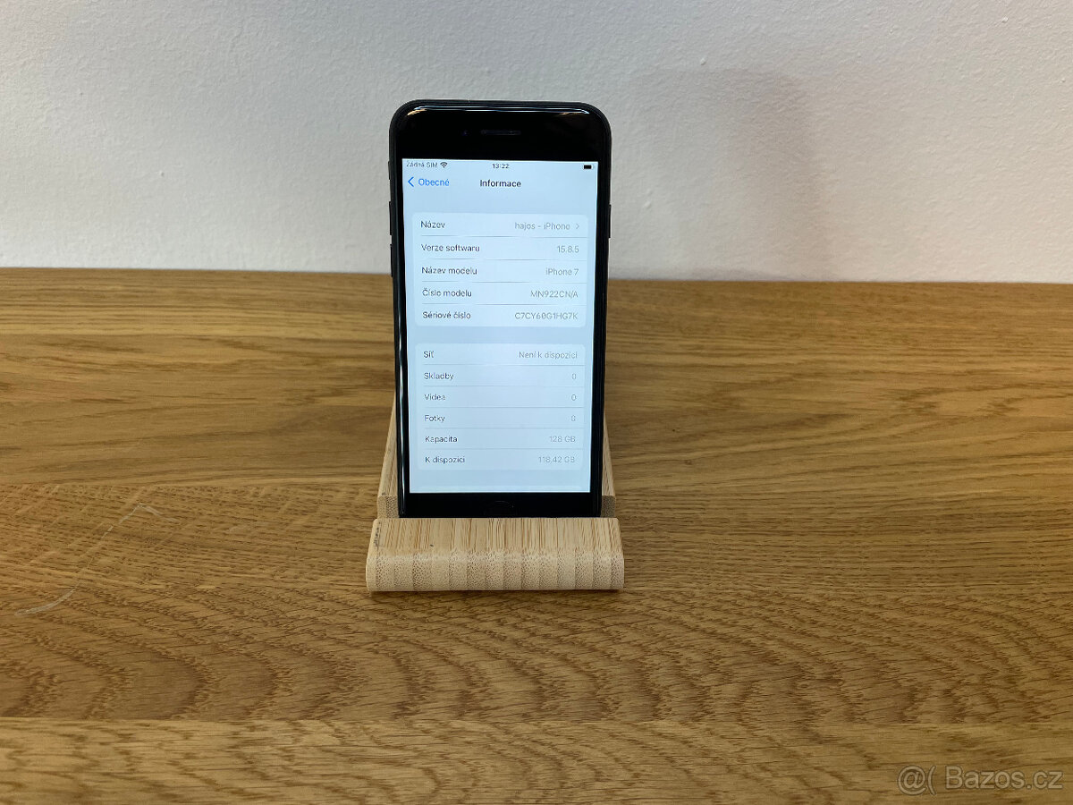 Apple iPhone 7 128GB Black - baterie 88% - 2