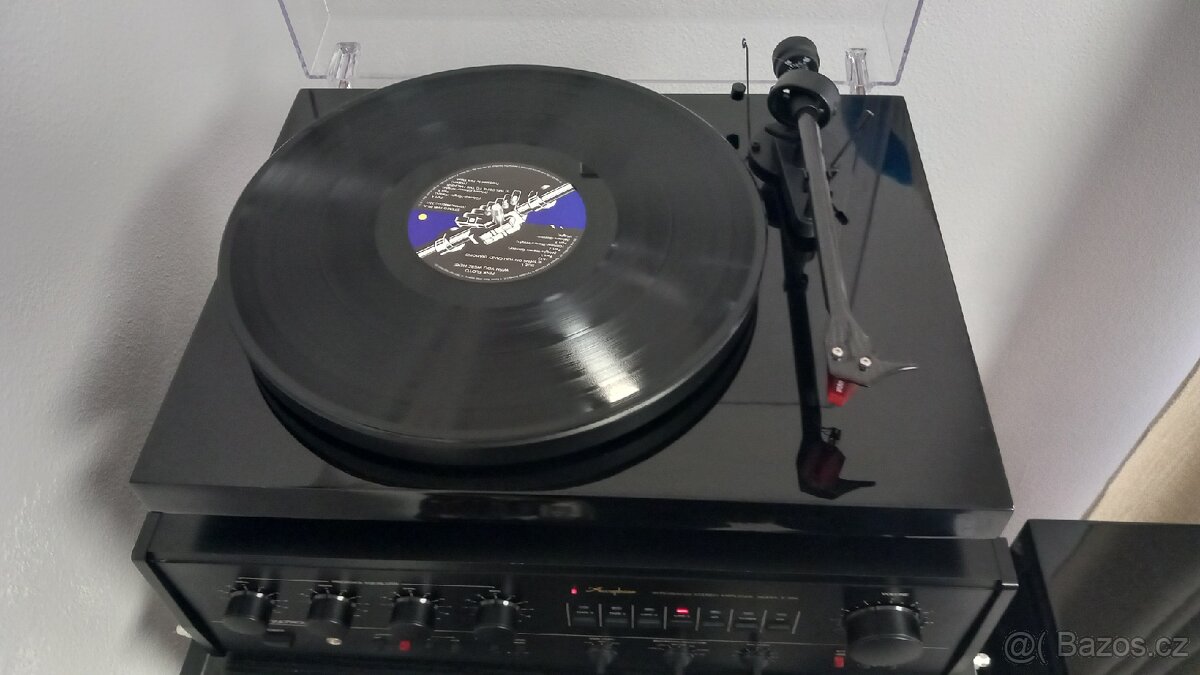 Pro-Ject Debut Carbon EVO 2M Red - 2