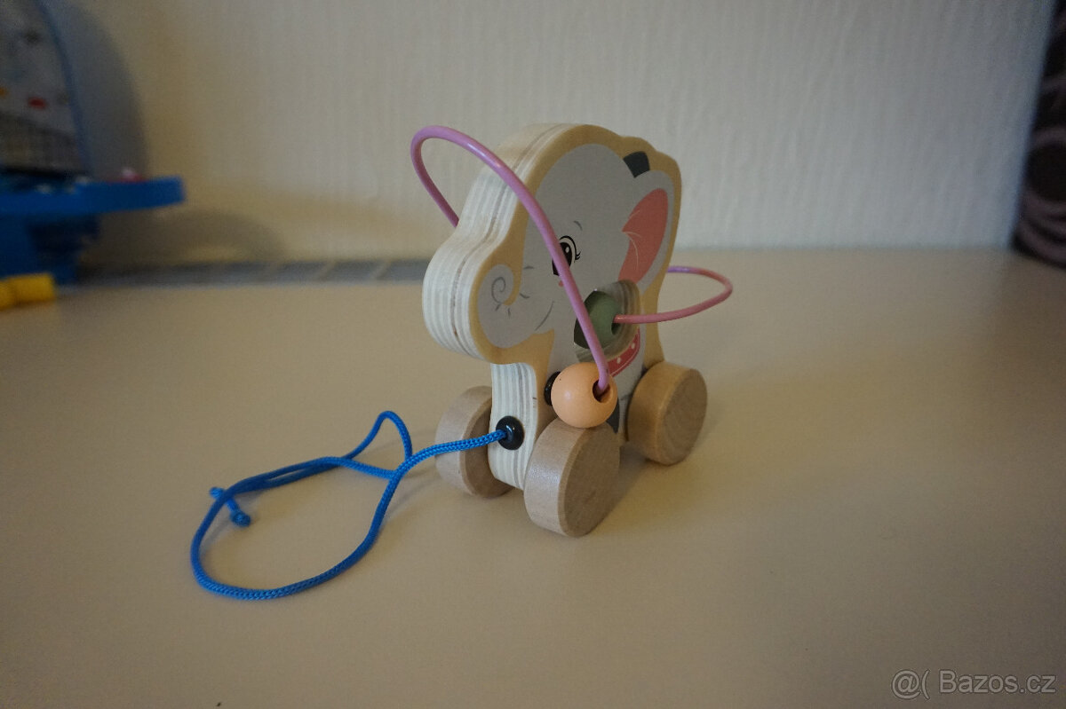 dřevěná tahací hračka slon s labyrintem - 2