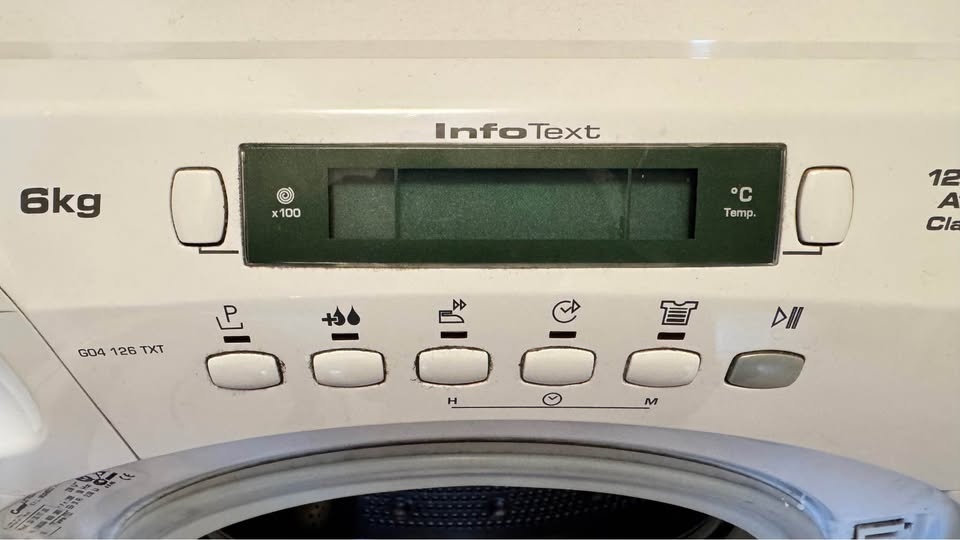 Pračka Candy úzká / funkční - 2