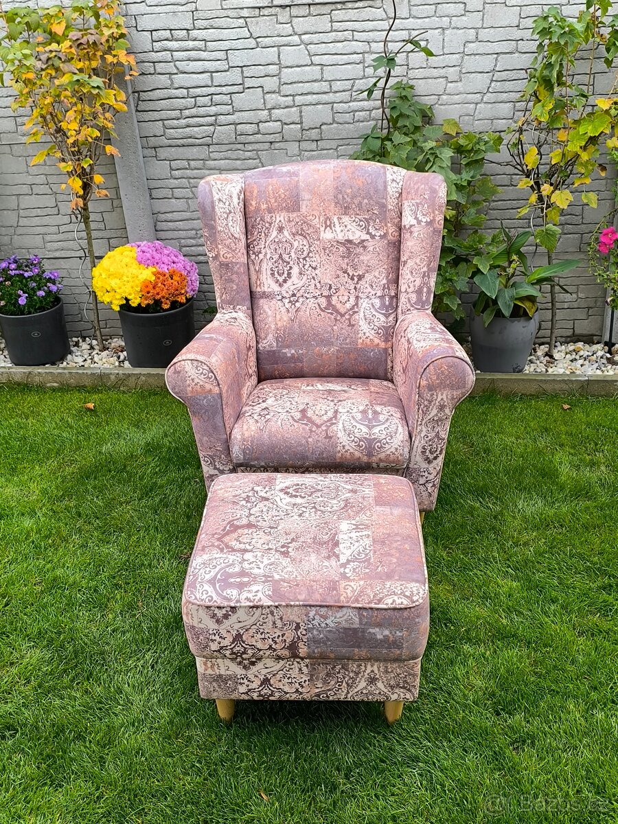 Prodám křeslo Ušák WANGI + Taburet - 2