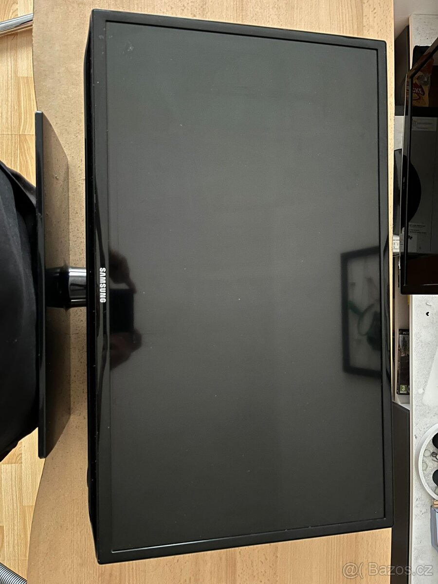 Televize 32" Samsung UE32EH5300 - 2