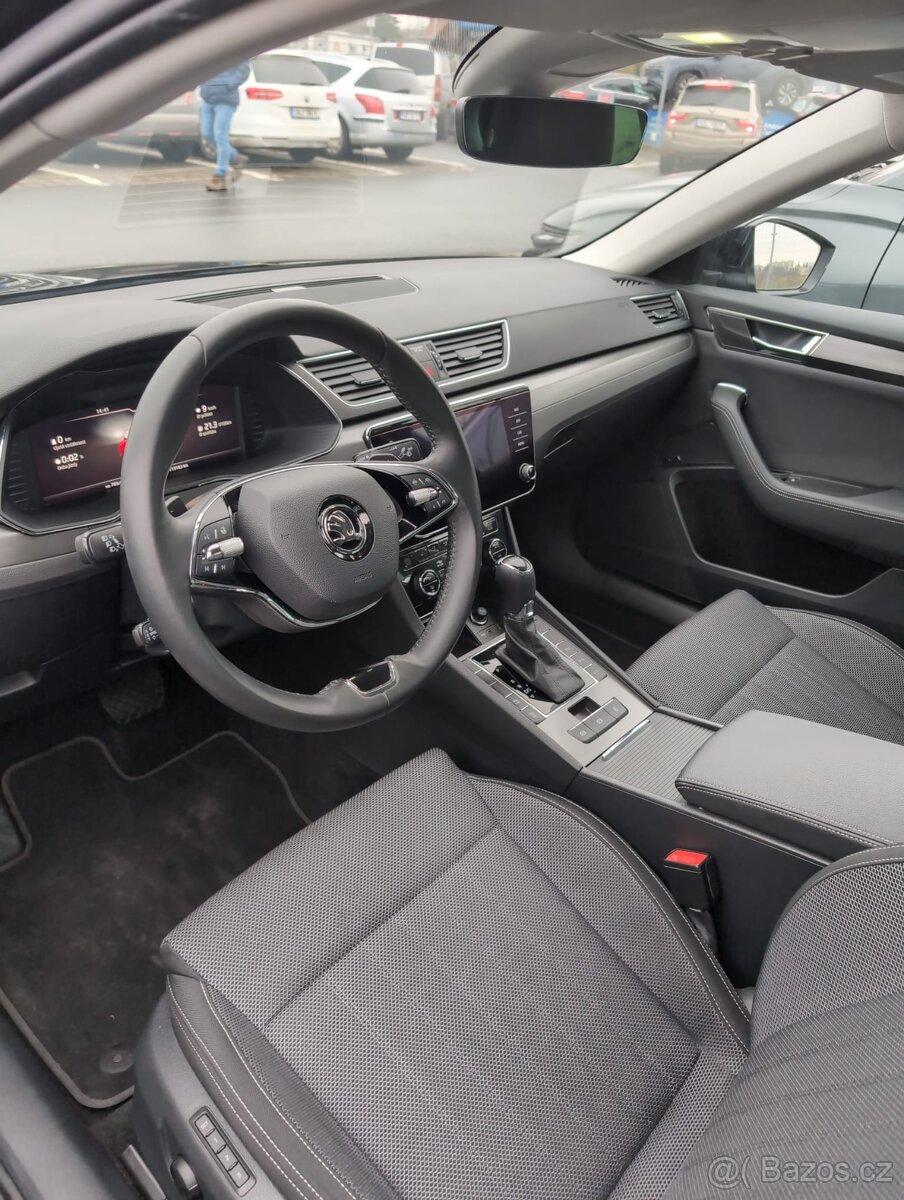 Škoda Superb 2023 - 2