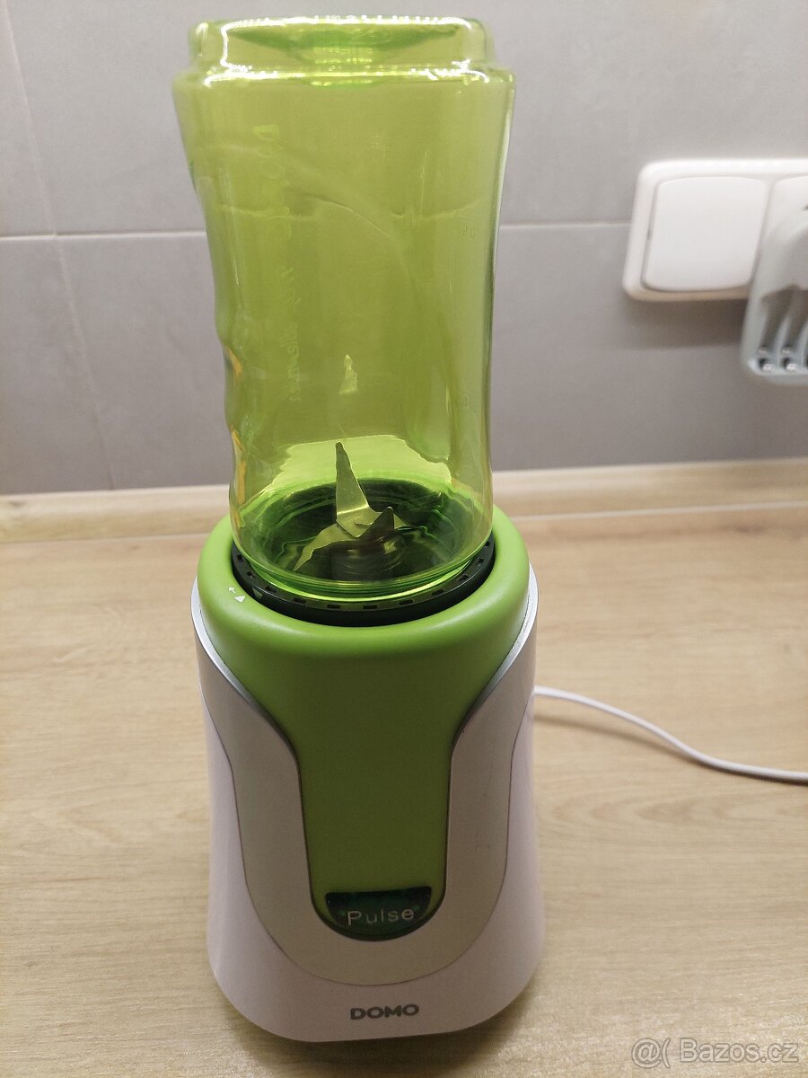 Smoothie mixér DOMO - 2