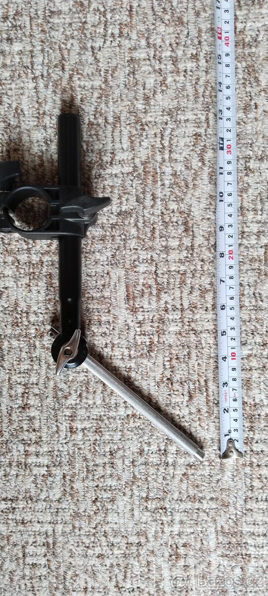 Roland rameno, držák tomu. - 2