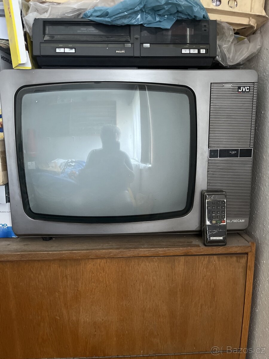 Prodam TV JVC 780EE PLNÉ FUNKCNI Do zbirky - 2