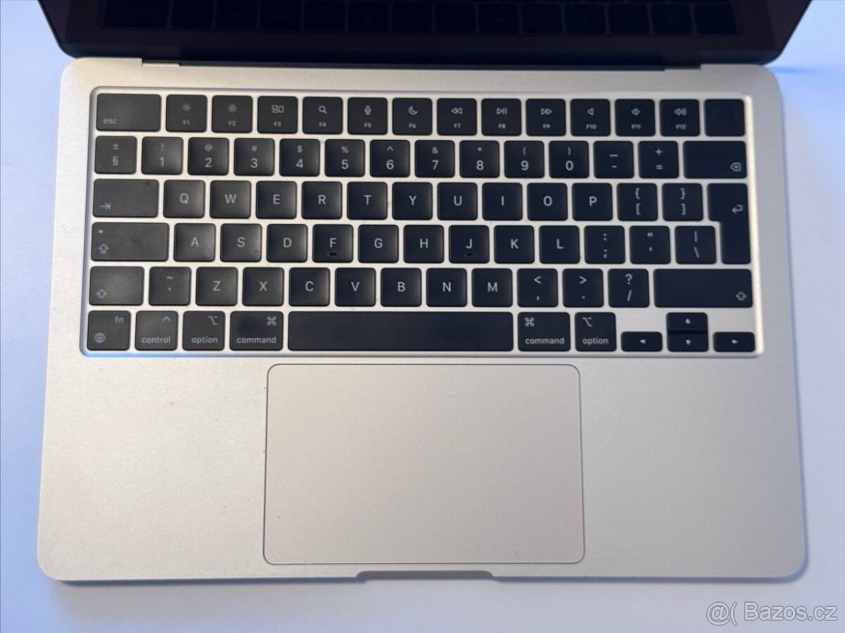 MacBook Air 13/ M2 / 8GB / 256GB - 2