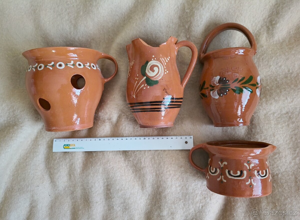 sada originální kolovečské keramiky - 2