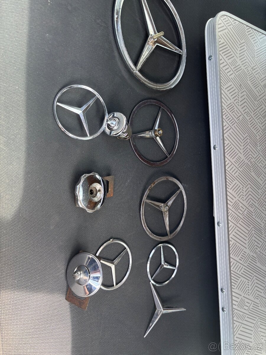 Prodám znaky mercedes - 2
