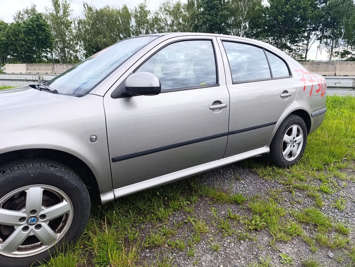 Škoda Octavia na díly - 2