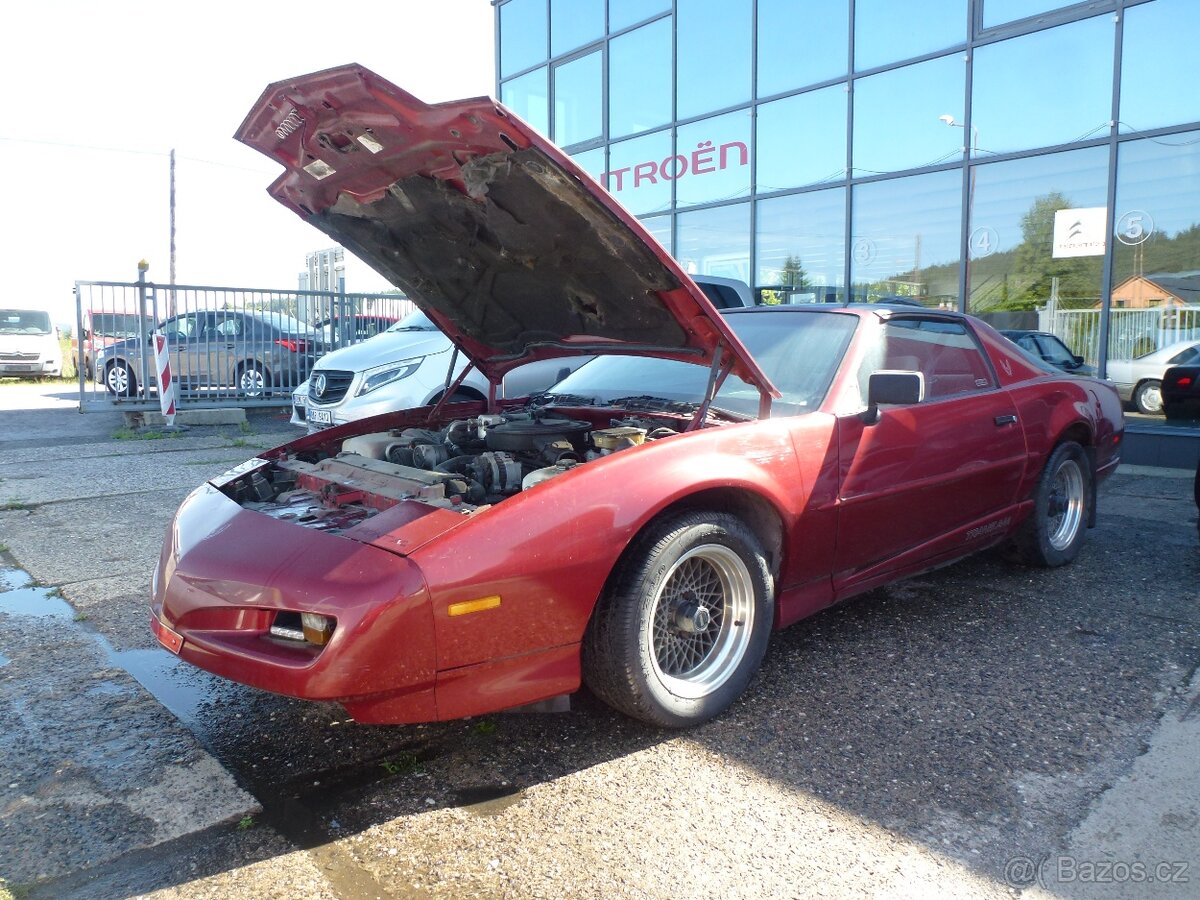 PONTIAC FIREBIRD - 2