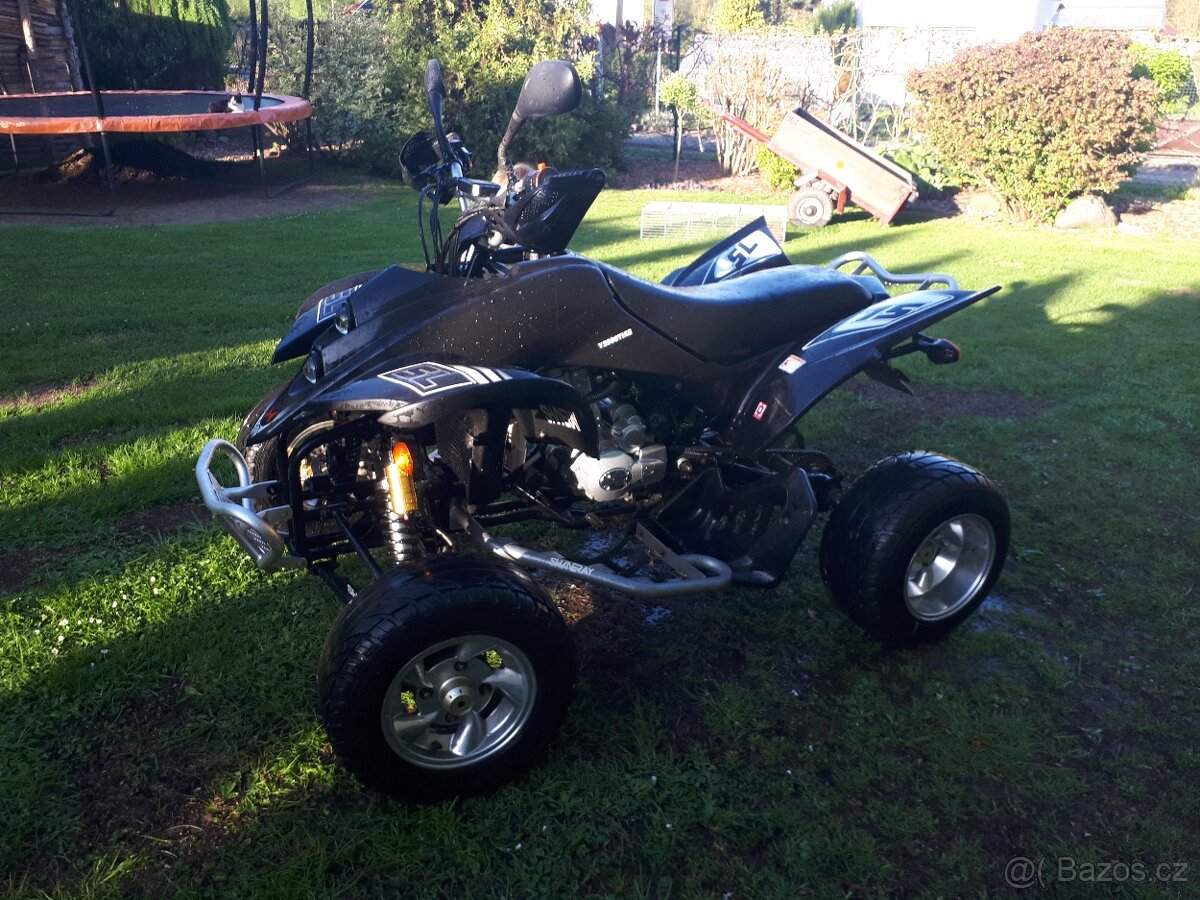 Čtyřkolka SHINERAY XY 250 STIXE