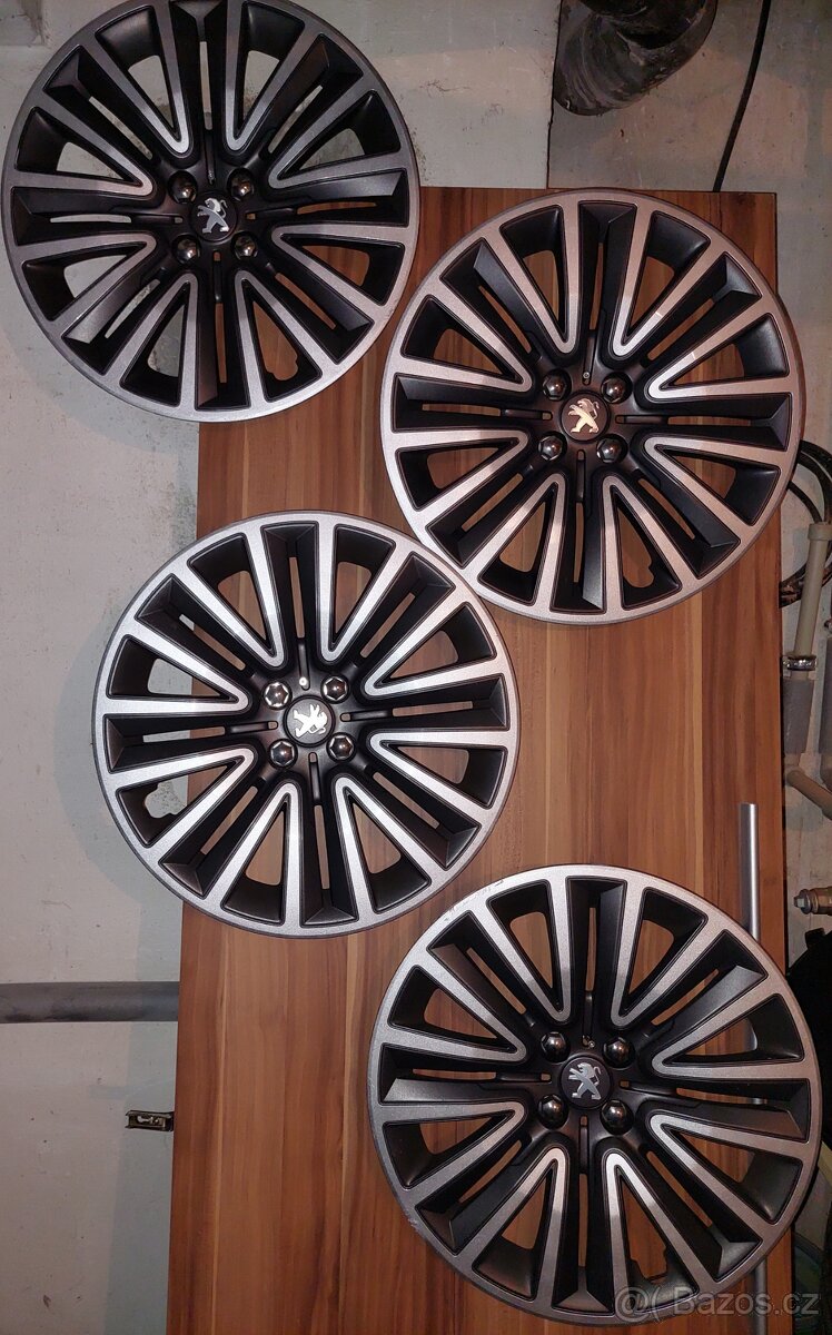 Zimní sada R16 4x108 Peugeot 2008 - 2
