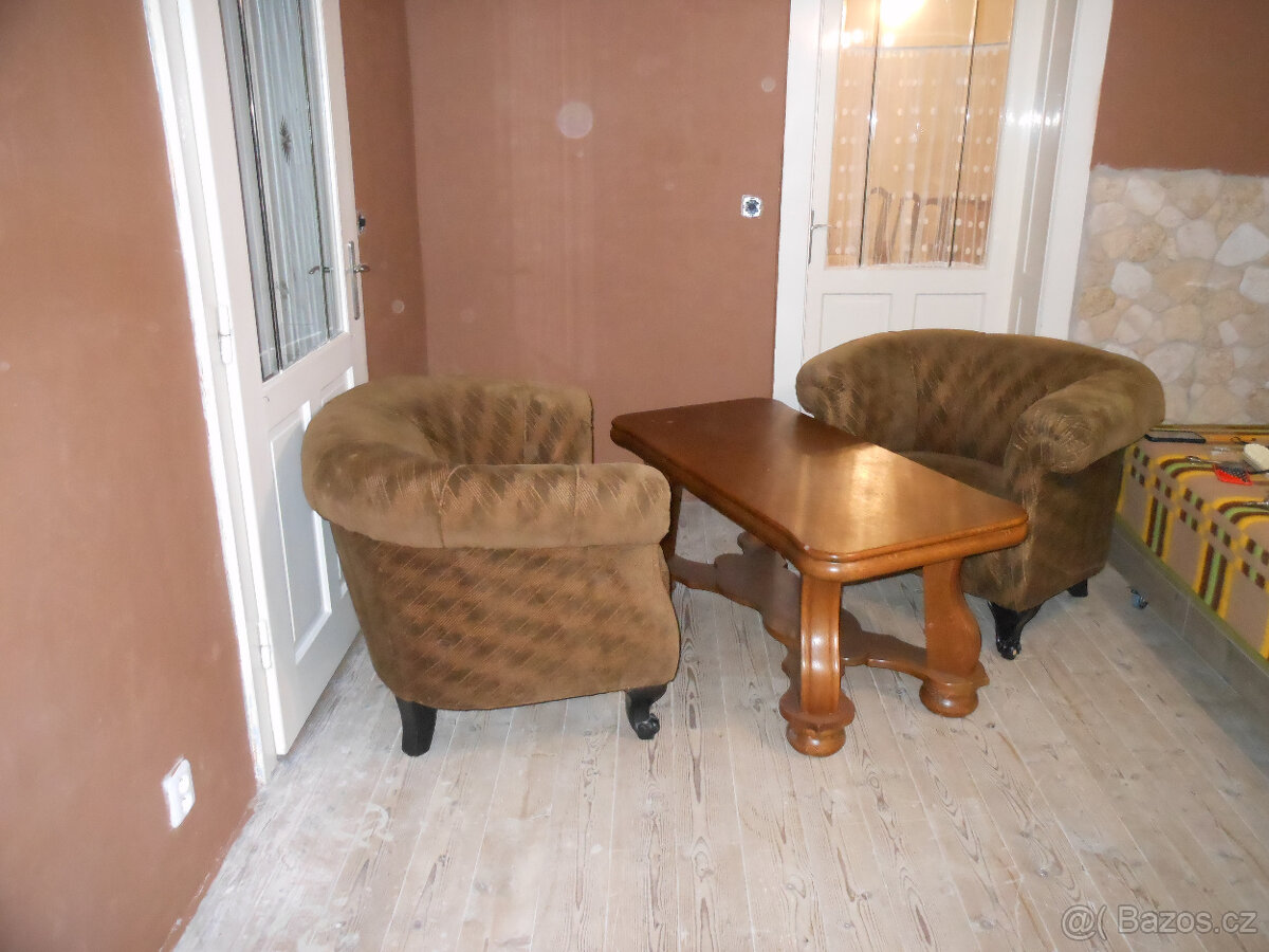 Prodám staré klubové křesla - 2