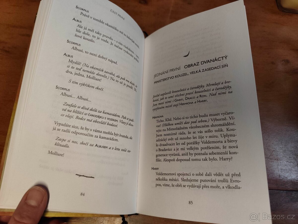 Kniha Harry Potter a prokleté dítě část první druhá - 2