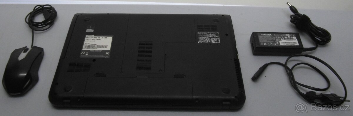 Notebook TOSHIBA Satellite 15,6" s numerickou klávesnicí - 2