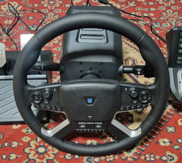 Hori Force Feedback Truck Control System v záruce - 2