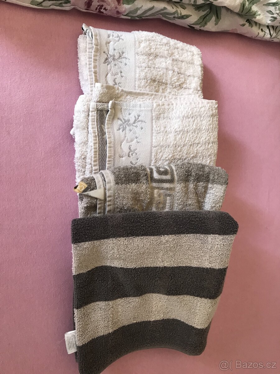 Ložní soupr. polstarky a povlaky, rucniky,osusky,deky. - 2