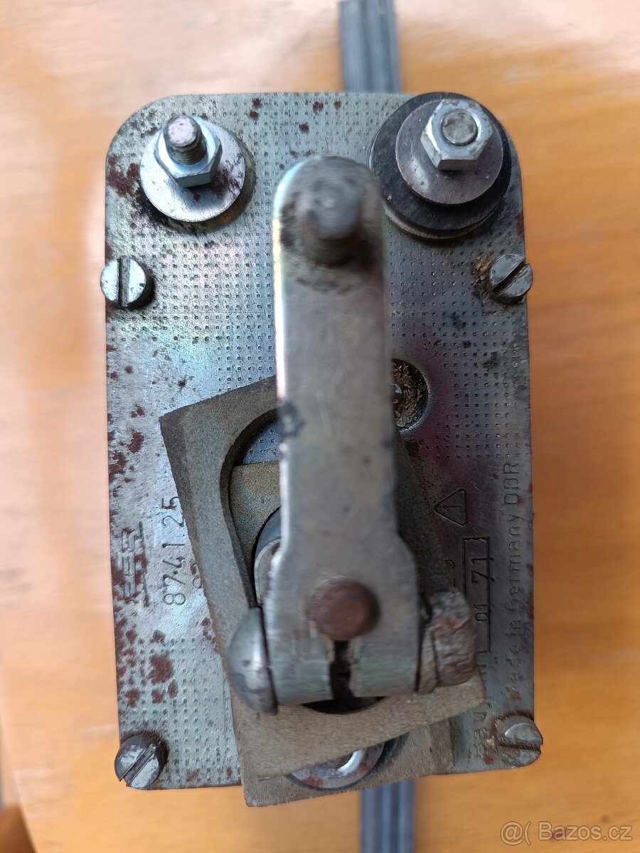 Trabant motorek stěračů - 2