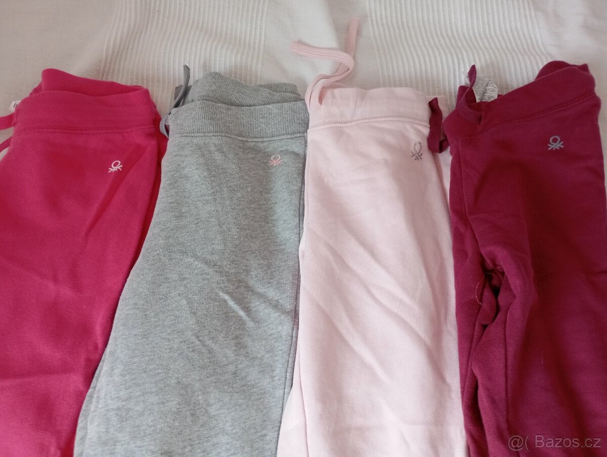 Benetton tepláky vel. 8-9let L, odpovídá vel. cca 134/140/14 - 2