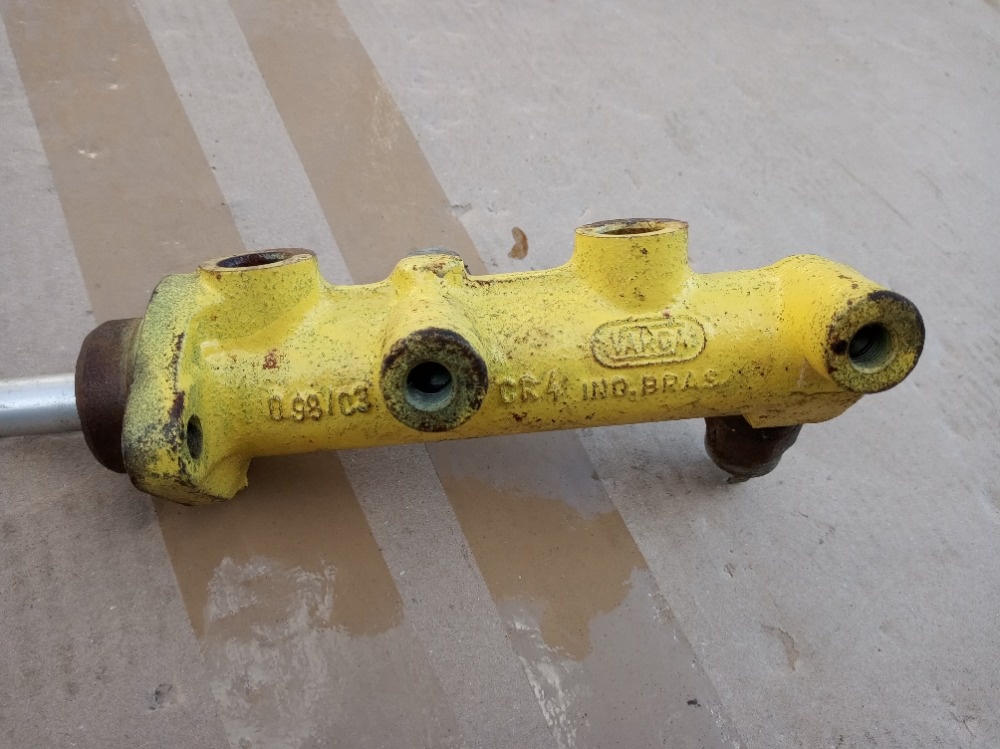 Hlavní brzdový válec VW T2b 71-79 NOS SLEVA - 2